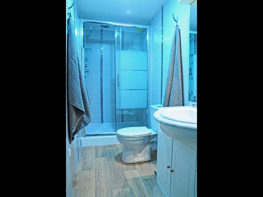 Appartements Victor Et Hugo بوردو الغرفة الصورة